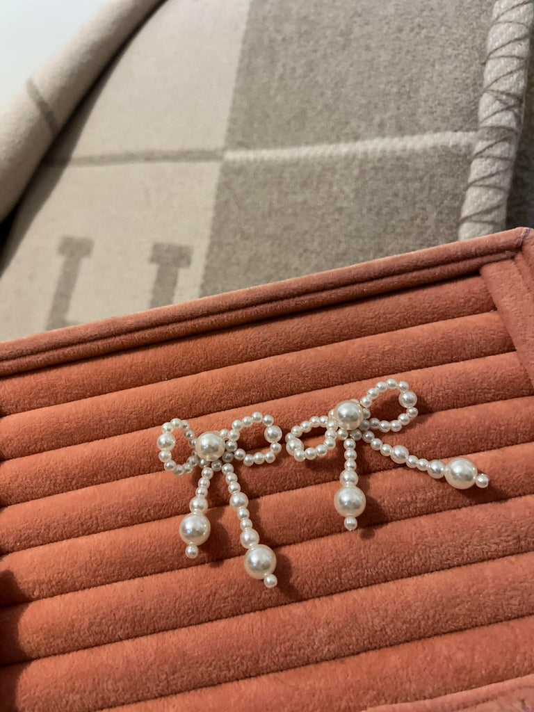 Pearl Style Bow Earrings