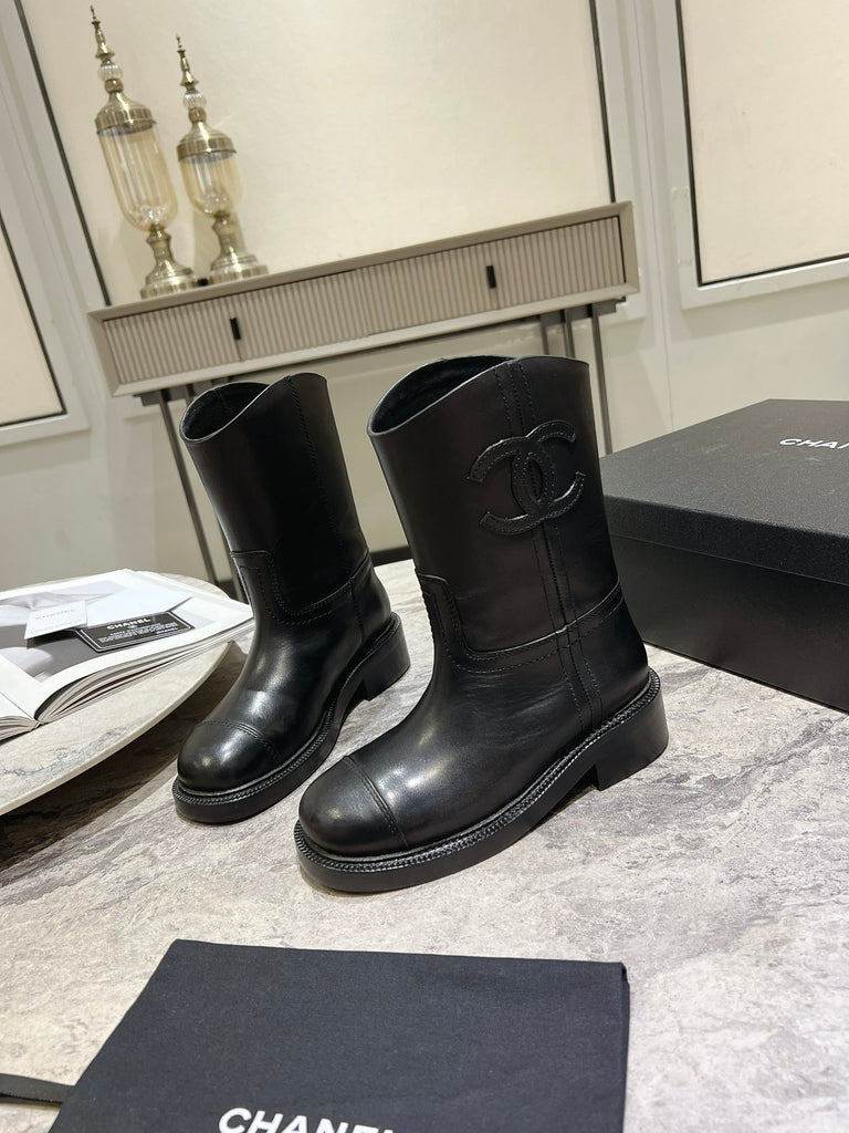 *PRE-ORDER* BLACK BOOTS