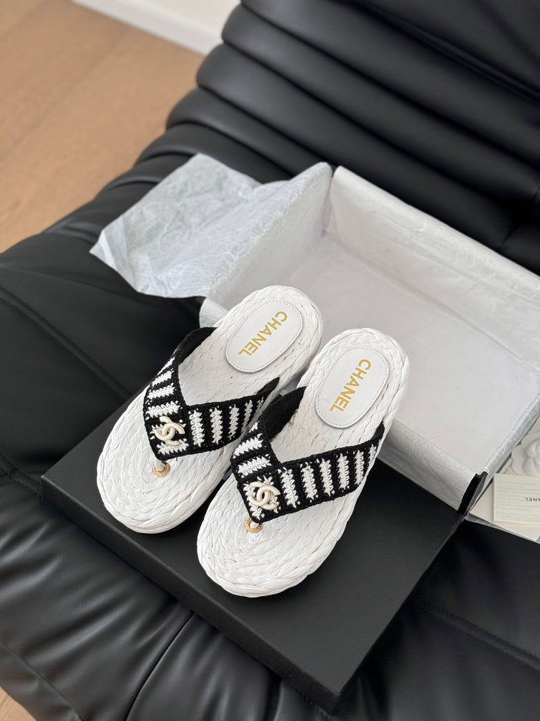 *PRE-ORDER* WOVEN WHITE/BLACK SANDALS