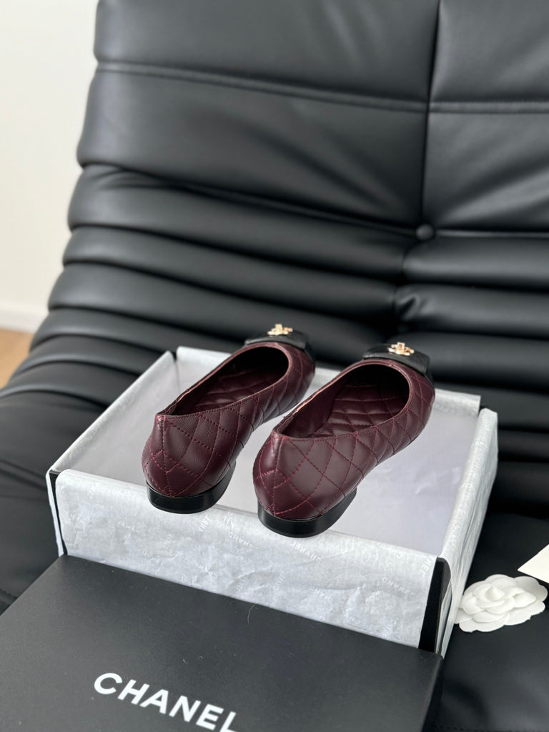 *PRE-ORDER* Burgundy and Black Ballet Flats