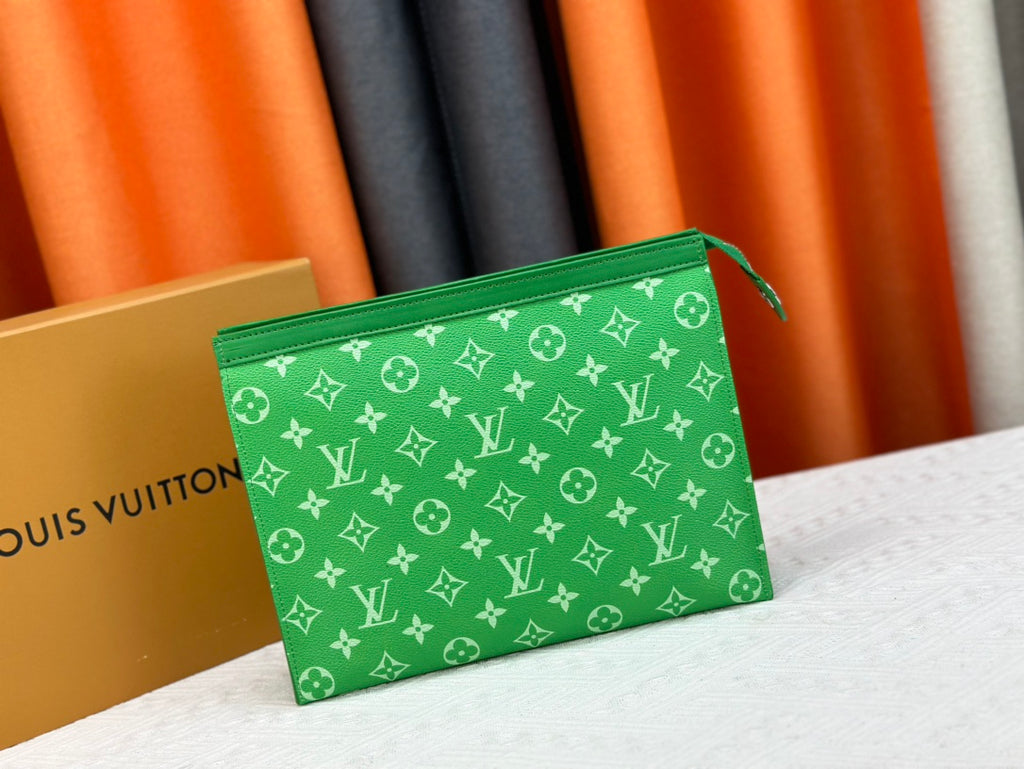 *PRE-ORDER* GREEN CLUTCH BAG