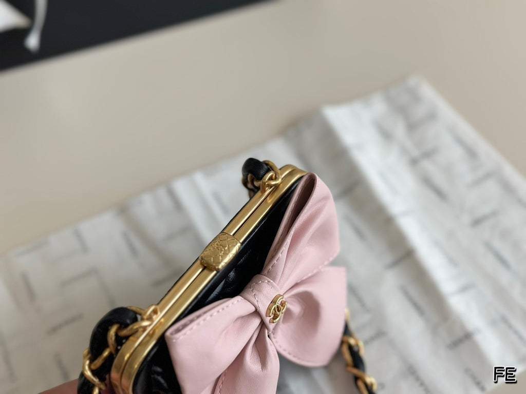 *PRE-ORDER* SMALL BOW BAG