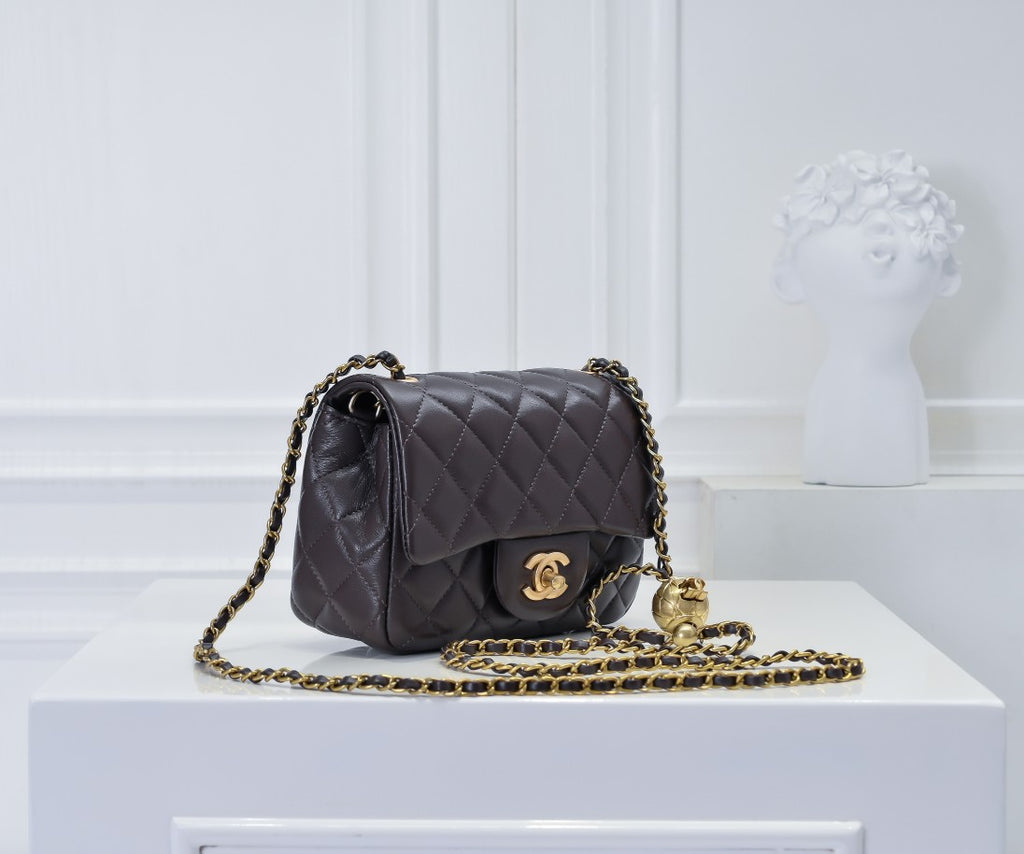 *PRE-ORDER* QUILTED AW BAG