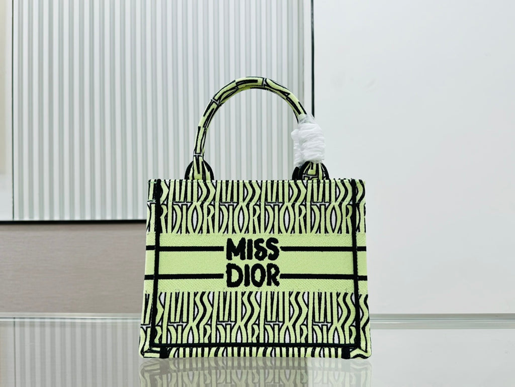 *PRE-ORDER* TOTE BAG 26.5CM