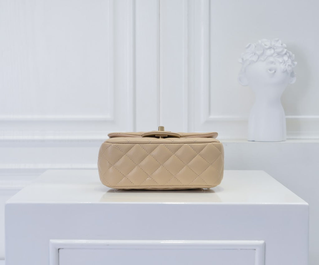 *PRE-ORDER* QUILTED AW BAG